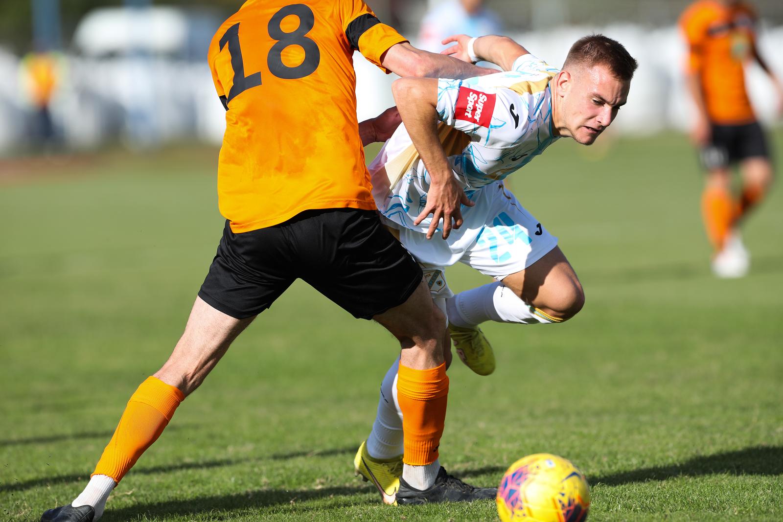 Moslavina Kutina i Rijeka sastali su se u 1/16 finala Supersport hrvatskog nogometnog kupa Moslavina Kutina i Rijeka sastali su se u 1/16 finala Supersport hrvatskog nogometnog kupa