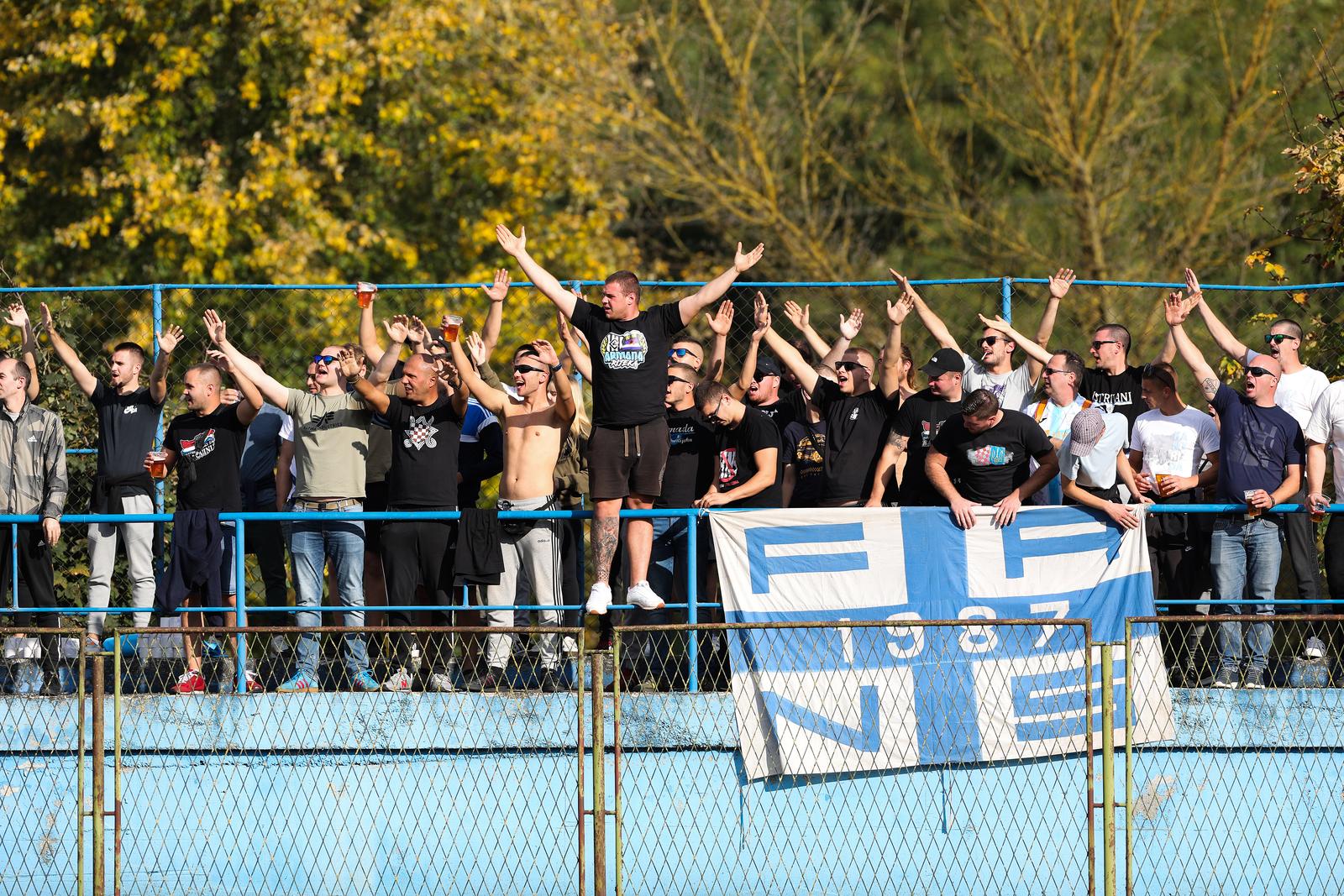 Moslavina Kutina i Rijeka sastali su se u 1/16 finala Supersport hrvatskog nogometnog kupa Moslavina Kutina i Rijeka sastali su se u 1/16 finala Supersport hrvatskog nogometnog kupa