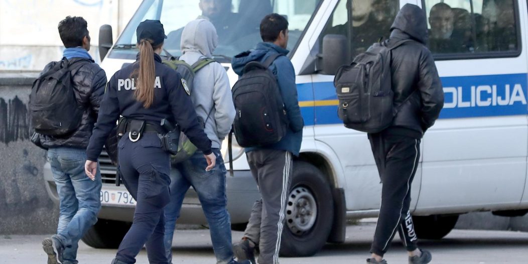Zagreb: Policija u zadnje vrijeme pojačano nadzire migrante koji se okupljaju oko Glavnog kolodvora Zagreb: Policija u zadnje vrijeme pojačano nadzire migrante koji se okupljaju oko Glavnog kolodvora