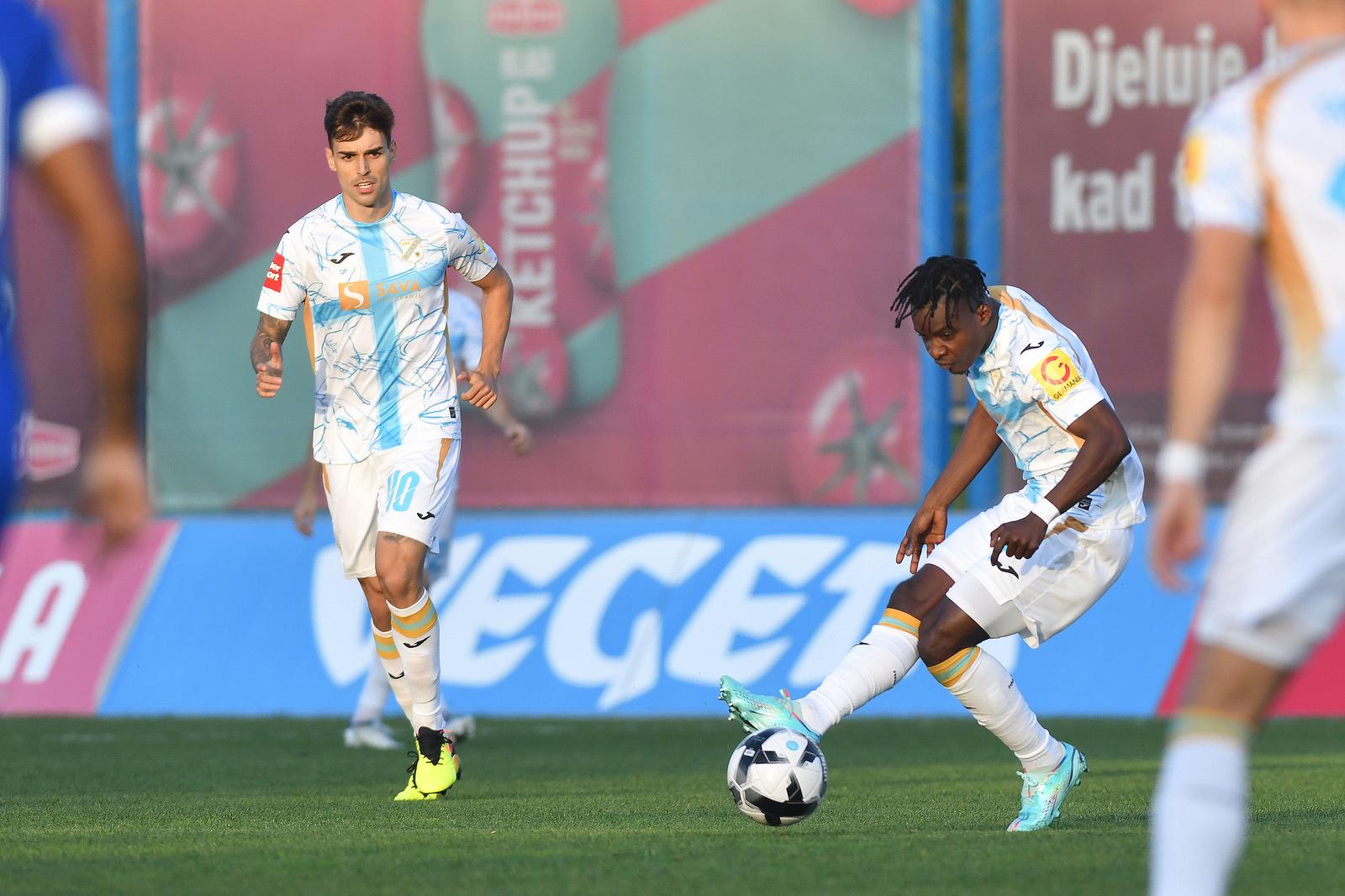 Slaven Belupo i Rijeka sastali se u 14. kolu SuperSport HNL-a Slaven Belupo i Rijeka sastali se u 14. kolu SuperSport HNL-a