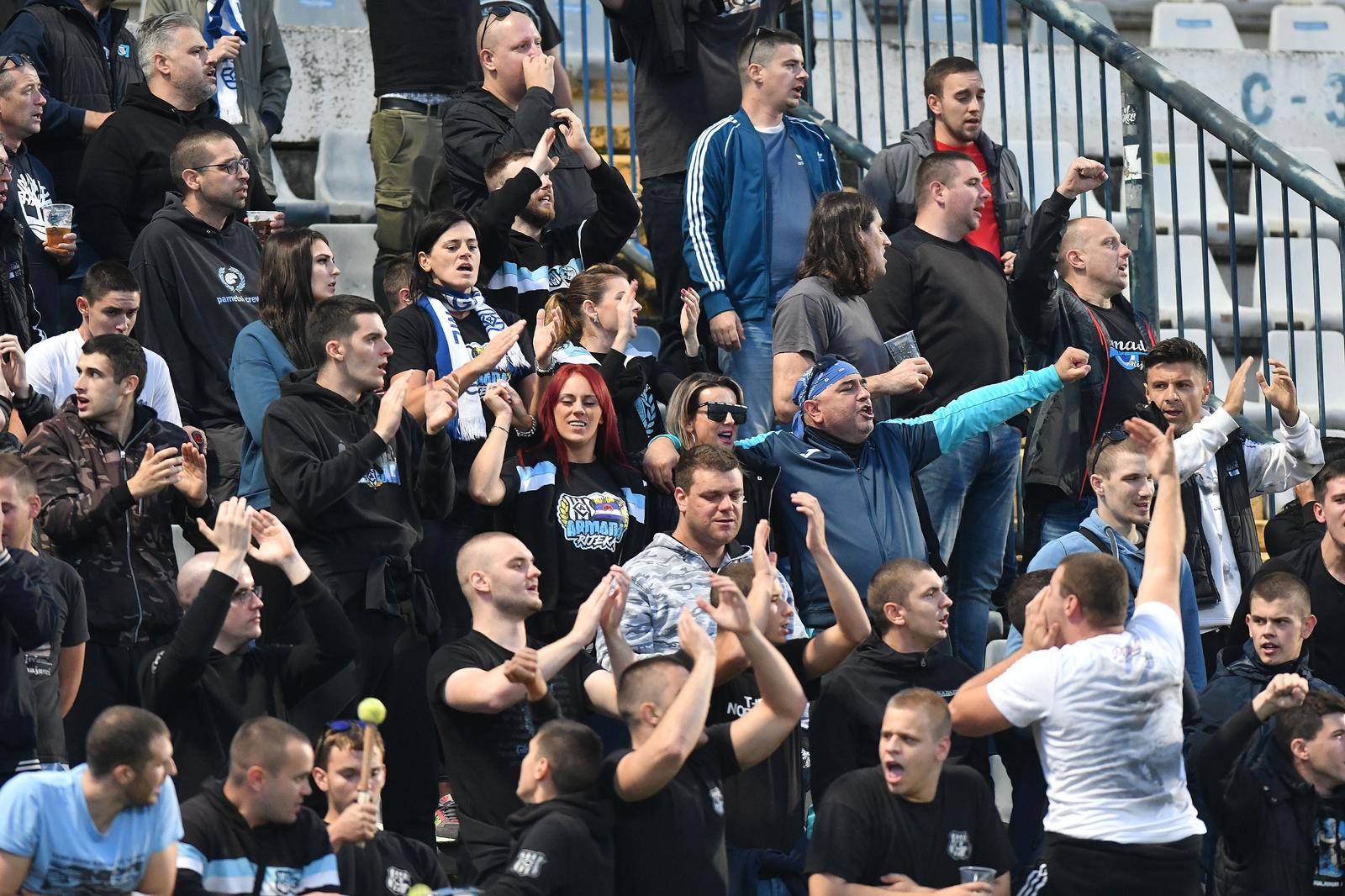 Slaven Belupo i Rijeka sastali se u 14. kolu SuperSport HNL-a Slaven Belupo i Rijeka sastali se u 14. kolu SuperSport HNL-a