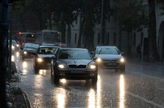 Rijeka: Jaka kiša otežava promet po centru grada Rijeka: Jaka kiša otežava promet po centru grada