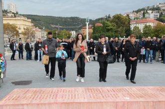 Polaganje-vijenaca-za-31.-obljetnicu-128.-brigade-HV-a-5 Polaganje-vijenaca-za-31.-obljetnicu-128.-brigade-HV-a-5