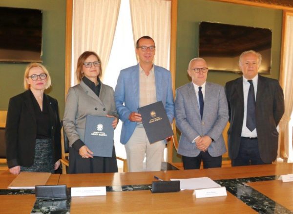 Potpisivanje-Sporazuma-o-suradnji-između-Grada-Rijeke-i-Sveučilišta-na-osiguranju-daljnjeg-rada-DeltaLaba-5