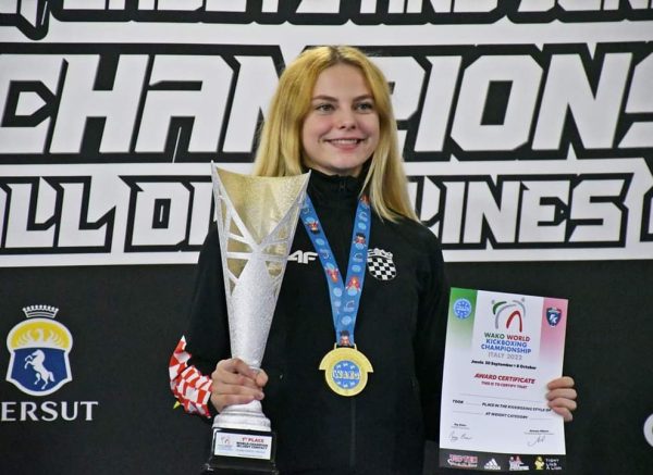ana jović kick boxing