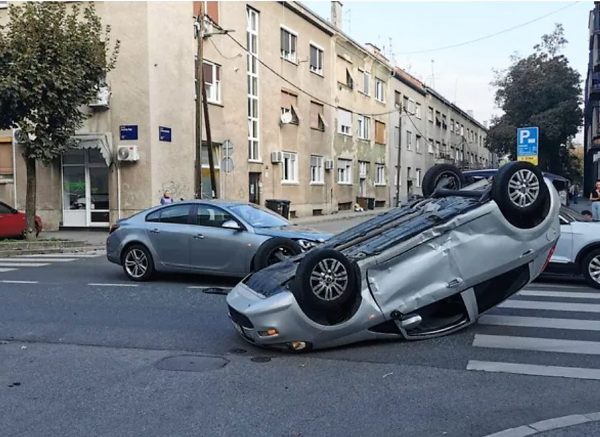 auto na krovu zagreb 191022
