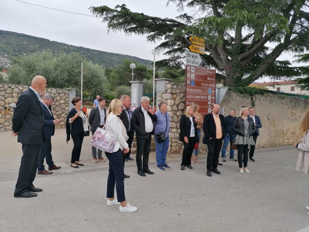 pgž (6) pgž (6)