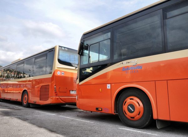 autotrolej bus
