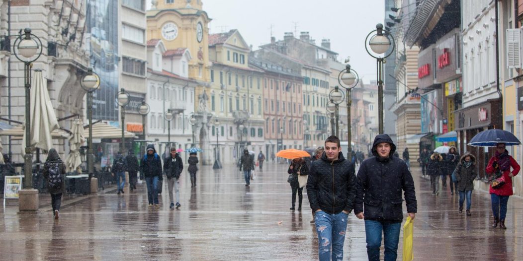 Rijeka: Snijeg koji pada ne zadrava se na tlu Rijeka: Snijeg koji pada ne zadrava se na tlu