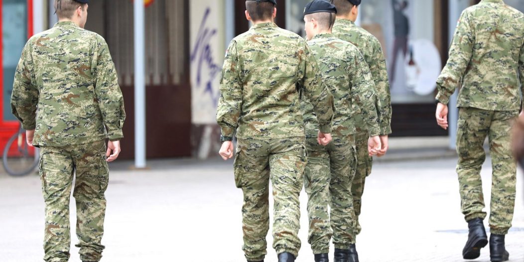 Zagreb: Pripadnici Hrvatske vojske Zagreb: Pripadnici Hrvatske vojske