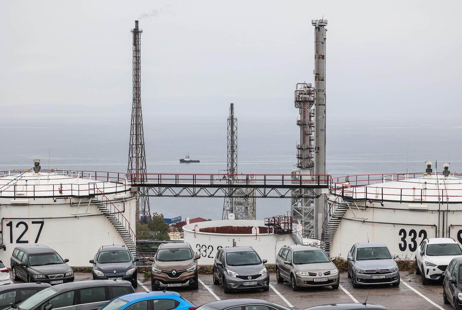 Obilazak radova na Projektu nadogradnje Rafinerije nafte Rijeka Obilazak radova na Projektu nadogradnje Rafinerije nafte Rijeka