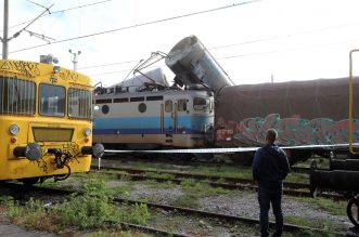Sudar vlakova kod Rijeke: Teretni vlak zabio se u cisternu Sudar vlakova kod Rijeke: Teretni vlak zabio se u cisternu