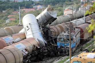 Sudar vlakova kod Rijeke: Teretni vlak zabio se u cisternu Sudar vlakova kod Rijeke: Teretni vlak zabio se u cisternu