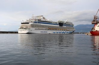 Rijeka: Kruzer AidaBlu uplovio u riječku luku Rijeka: Kruzer AidaBlu uplovio u riječku luku