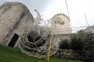 Trsatsku gradinu osvijetlit ?e vie od 12 kilometara lampica Trsatsku gradinu osvijetlit ?e vie od 12 kilometara lampica