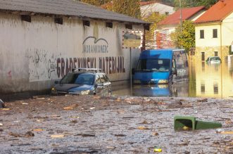Potop u Novom Vinodolskom, zatvorene ceste Potop u Novom Vinodolskom, zatvorene ceste