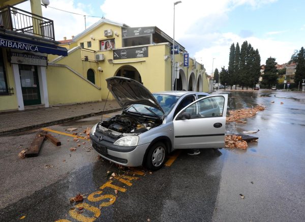 Vodena bujica potopila Malinsku