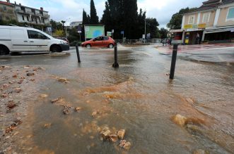 Vodena bujica potopila Malinsku Vodena bujica potopila Malinsku