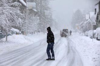 U Delnicama napadalo 40 centimetara snijega, otežan promet kroz mjesto U Delnicama napadalo 40 centimetara snijega, otežan promet kroz mjesto