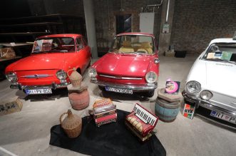 Rijeka: Izložba oldtimera, rezervnih dijelova, maketa i dječjih autića u hali Exportdrva
