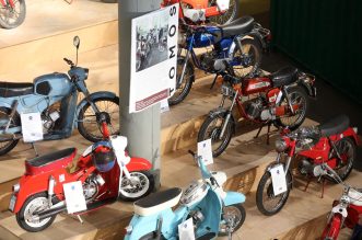 Rijeka: Izložba oldtimera, rezervnih dijelova, maketa i dječjih autića u hali Exportdrva