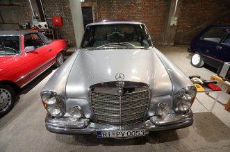 Rijeka: Izložba oldtimera, rezervnih dijelova, maketa i dječjih autića u hali Exportdrva