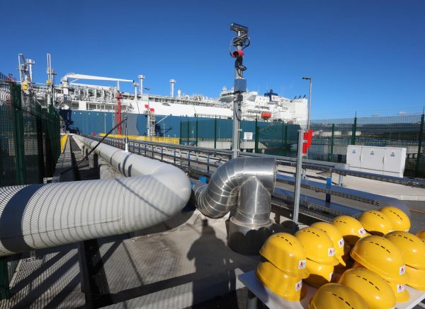 Plenković u društvu Nehmmera i Soedera obišao LNG terminal na Krku Plenković u društvu Nehmmera i Soedera obišao LNG terminal na Krku