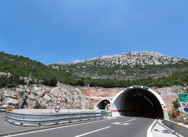 Gospić: Vatrogasci u tunelu Sveti Rok