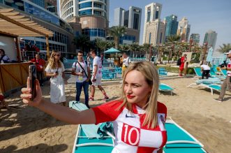 KATAR 2022 Doha: Navijači zastavom dugom 200 metara došli dati podršku hrvatskim reprezentativcima KATAR 2022 Doha: Navijači zastavom dugom 200 metara došli dati podršku hrvatskim reprezentativcima