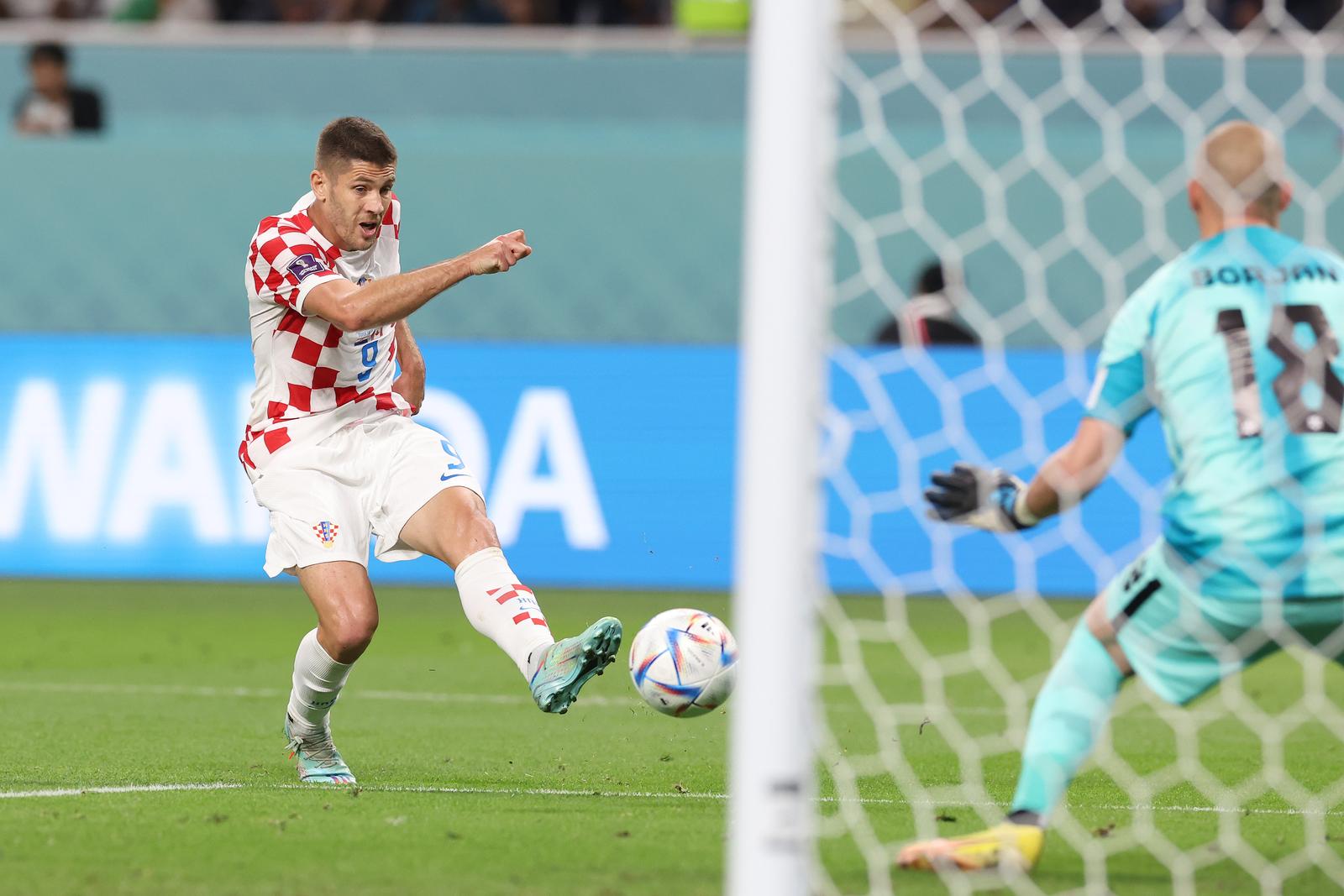 KATAR 2022 – Andrej Kramarić ponovno zabio Kanadi, ovoga puta gol je priznat, rezultat 1:1 KATAR 2022 – Andrej Kramarić ponovno zabio Kanadi, ovoga puta gol je priznat, rezultat 1:1
