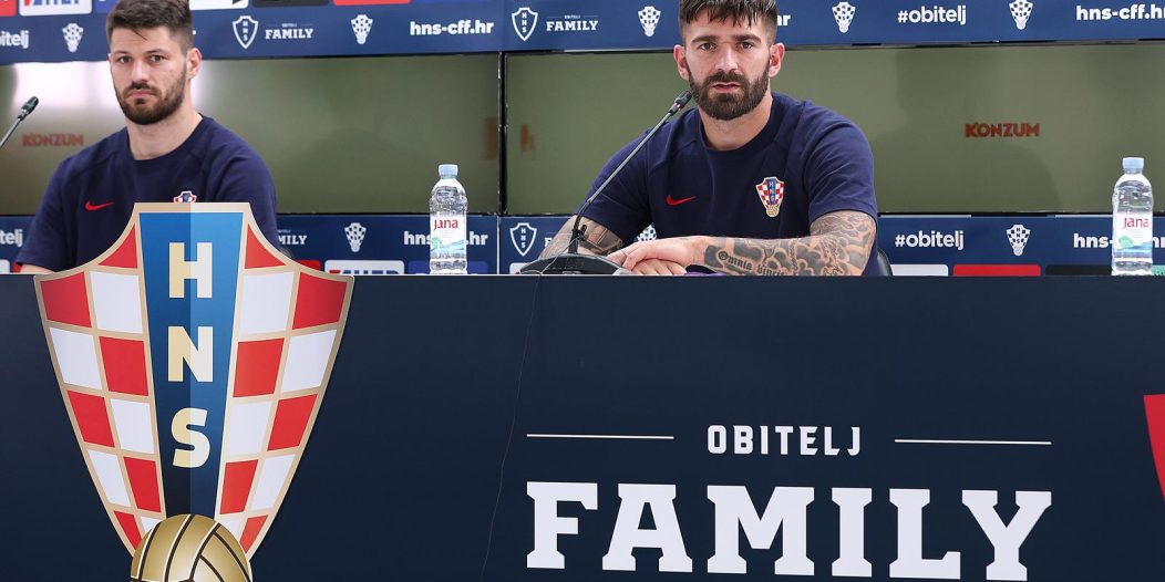 Doha: Hrvatska nogometna reprezentacija održala je konferenciju za medije u trening kampu Al Ersal 3 Doha: Hrvatska nogometna reprezentacija održala je konferenciju za medije u trening kampu Al Ersal 3