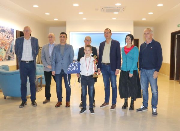 Prijem-za-člana-Šahovskog-kluba-Rijeka-Erika-Golubovića-8