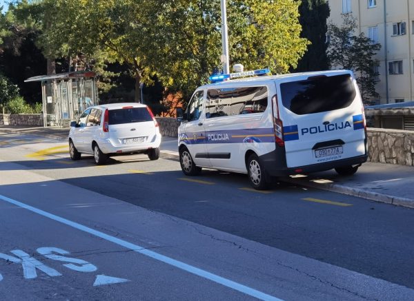 turnić curica 23