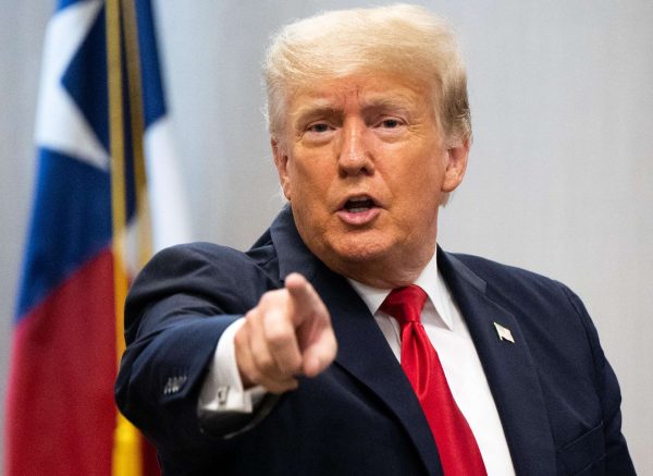 27302330-ein-richter-des-bundesstaates-georgia-hat-eine-klage-von-donald-trump-anhaengerinnen-zum-wahlbetrug-bei-den-praesidentschaftswahlen-in-den-usa-3ge9