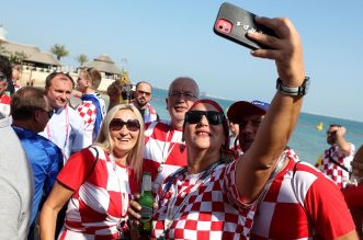 KATAR 2022 – Hrvatska reprezentacija podijelila pive navijačima koje su nestale u kratkom roku KATAR 2022 – Hrvatska reprezentacija podijelila pive navijačima koje su nestale u kratkom roku