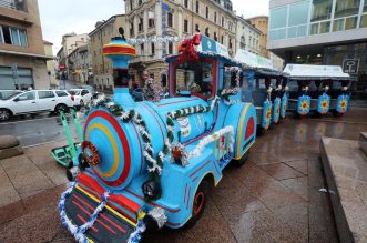 Rijeka: Vlakić Djeda Mraza stigao je uoči blagdana na Korzo Rijeka: Vlakić Djeda Mraza stigao je uoči blagdana na Korzo