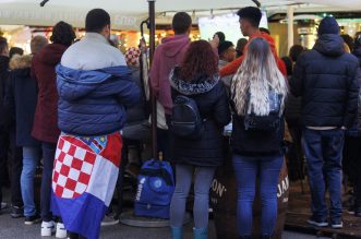 Rijeka: Najvijači prate utakmicu između Hrvatske i Japana Rijeka: Najvijači prate utakmicu između Hrvatske i Japana