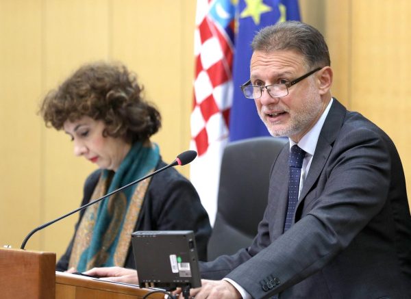 Zagreb: Sabor raspravlja o placama u lokalnoj i podrucnoj  samoupravi