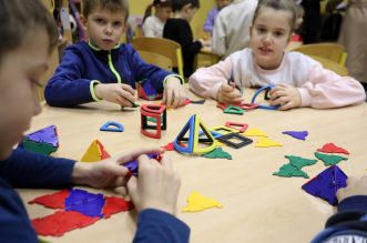 Rijeka: Prezentacija Polydron setova koje je Grad Rijeka osigurao za svih 25 škola Rijeka: Prezentacija Polydron setova koje je Grad Rijeka osigurao za svih 25 škola