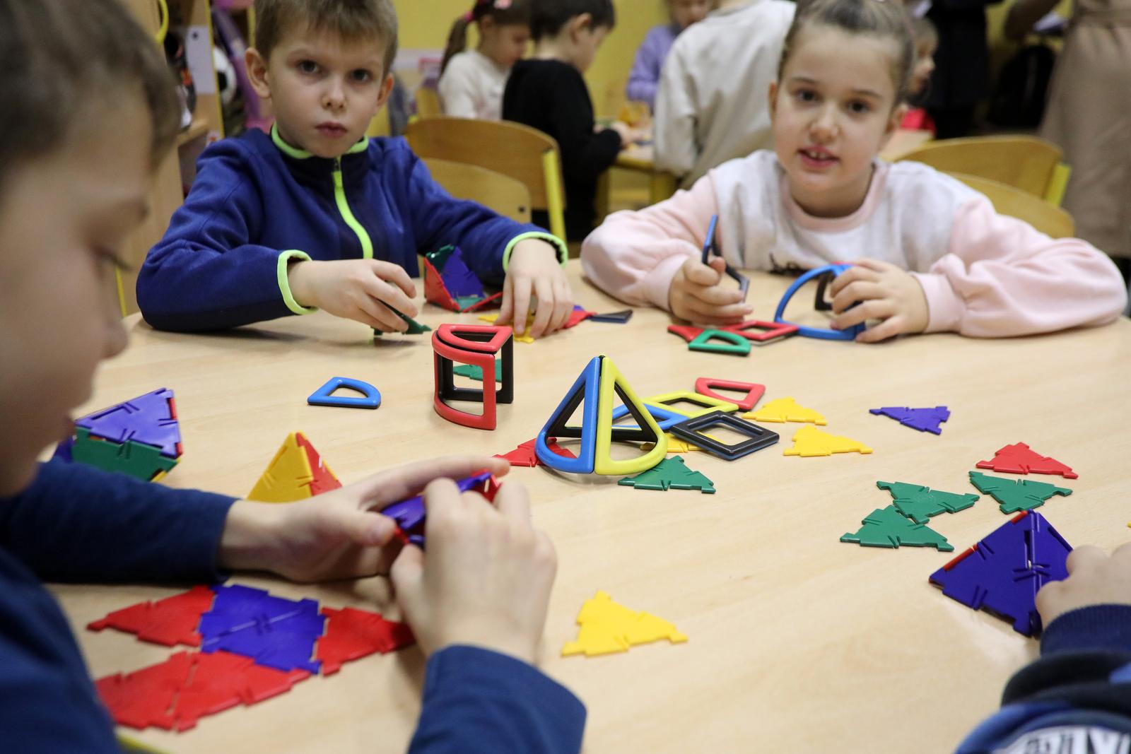 Rijeka: Prezentacija Polydron setova koje je Grad Rijeka osigurao za svih 25 škola Rijeka: Prezentacija Polydron setova koje je Grad Rijeka osigurao za svih 25 škola