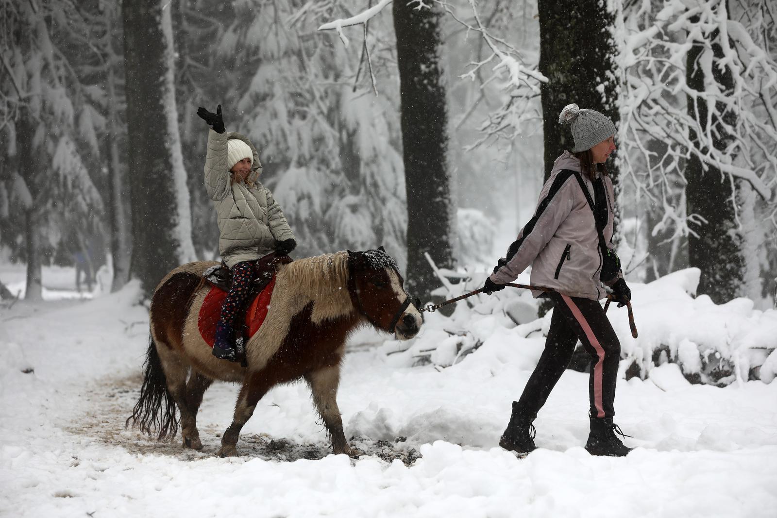 Snježni advent u Delnicama Snježni advent u Delnicama