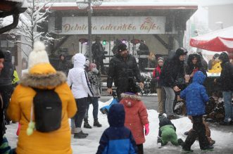 Snježni advent u Delnicama Snježni advent u Delnicama