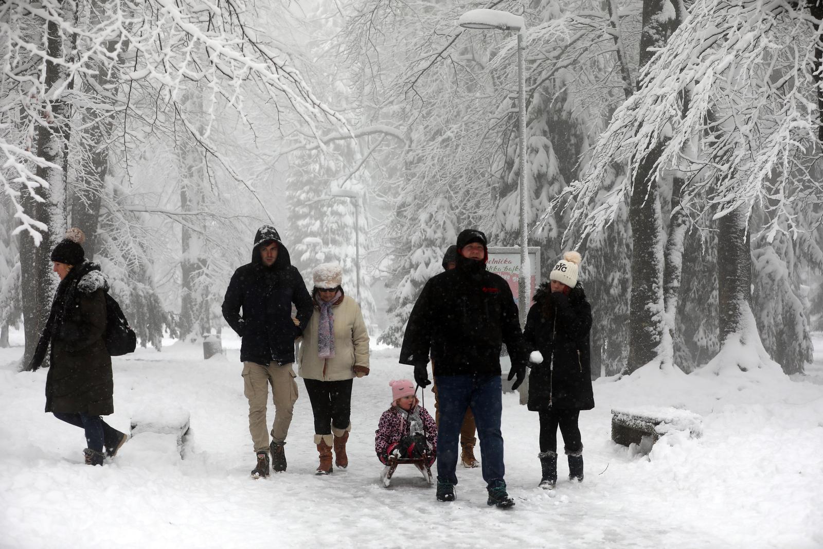 Snježni advent u Delnicama Snježni advent u Delnicama