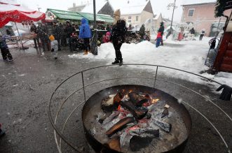 Snježni advent u Delnicama Snježni advent u Delnicama