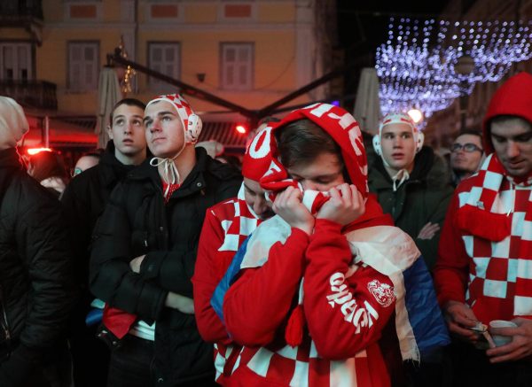 Rijeka: Navija?i na Korzu nakon poraza Hrvatske