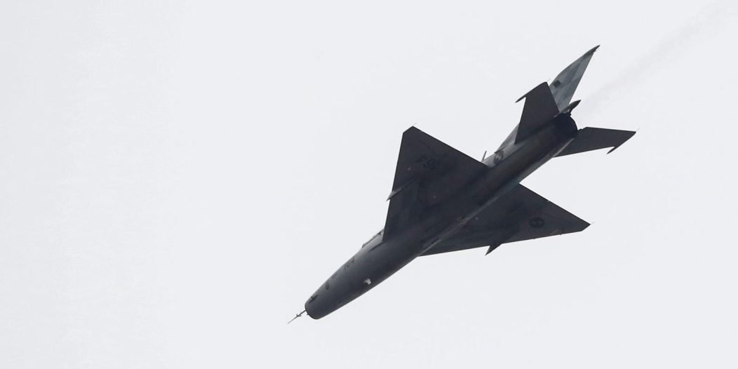 U sklopu zajedničkih vojnih vježbi Hrvatske i Francuske MiG-ovi presreli Rafale te ih otpratili do do Zračne luke “Franjo Tuđman” U sklopu zajedničkih vojnih vježbi Hrvatske i Francuske MiG-ovi presreli Rafale te ih otpratili do do Zračne luke “Franjo Tuđman”