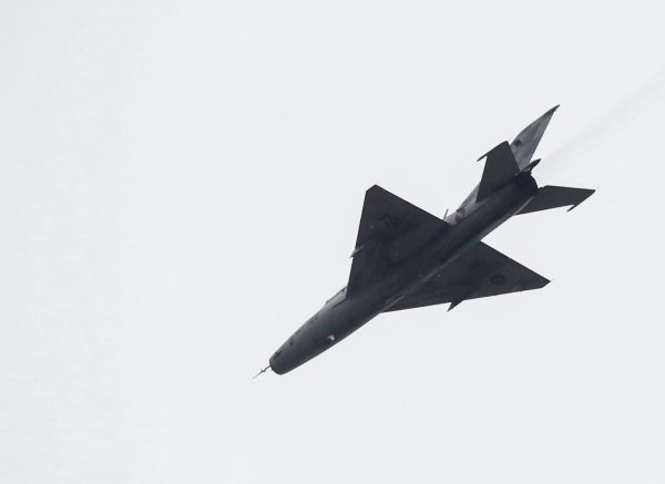 U sklopu zajedničkih vojnih vježbi Hrvatske i Francuske MiG-ovi presreli Rafale te ih otpratili do do Zračne luke “Franjo Tuđman”