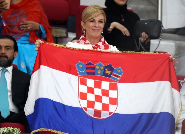 KATAR 2022 – Kolinda Grabar Kitarović na stadionu prati utakmicu Hrvatske i Maroka