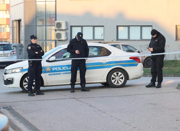 Klinča Sela: Eksplozivom raznesen bankomat Raiffeisen banke