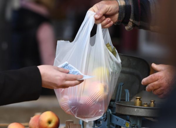 Šibenik: Novim pravilnikom naplaćivat će se lagane vrećice kakve se koriste na tržnici